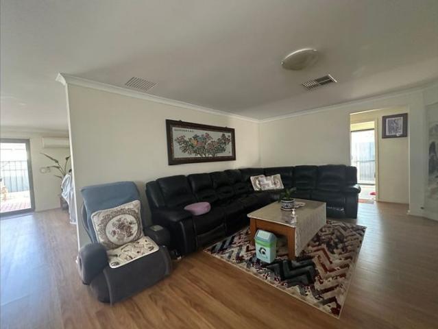 House for rent in Wattle Grove, Western Australia