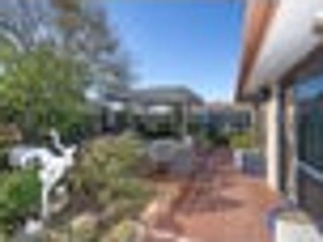 House for sale in Chaslands, Canterbury