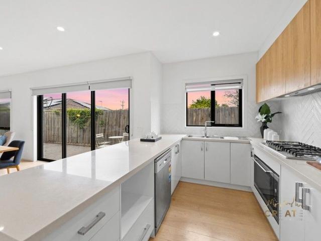 Townhouse for sale in Camerons Creek, Victoria
