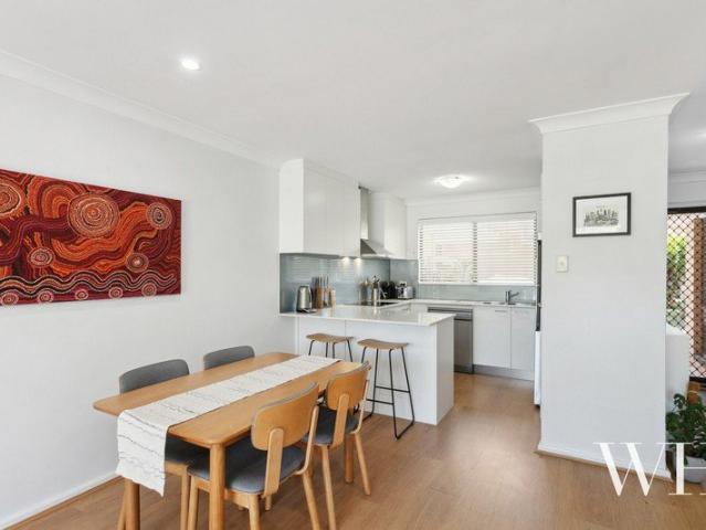 Villa for sale in Palmyra, Western Australia