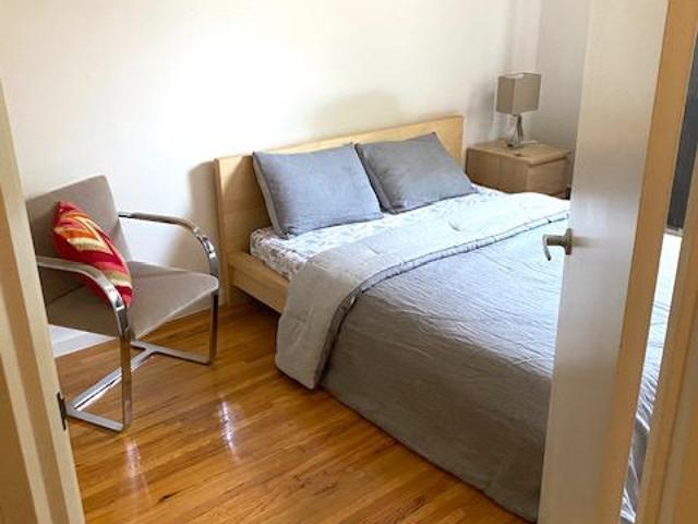 Room for rent in Arverne, New York