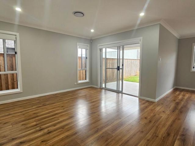 House for rent in The Hills of Carmel, Sydney