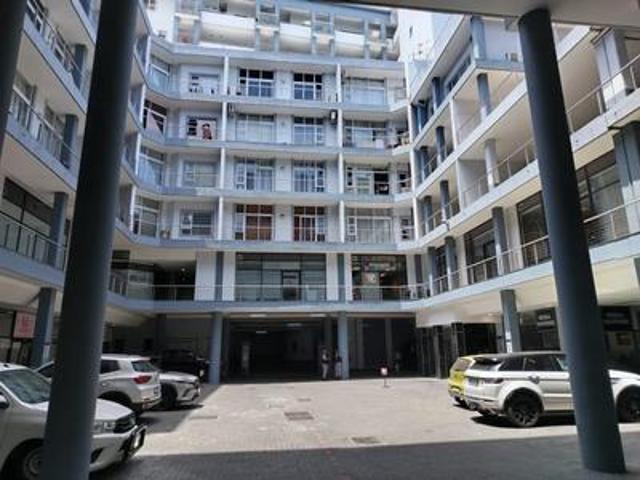 Apartment for sale in Umhlanga, Kwazulu-natal