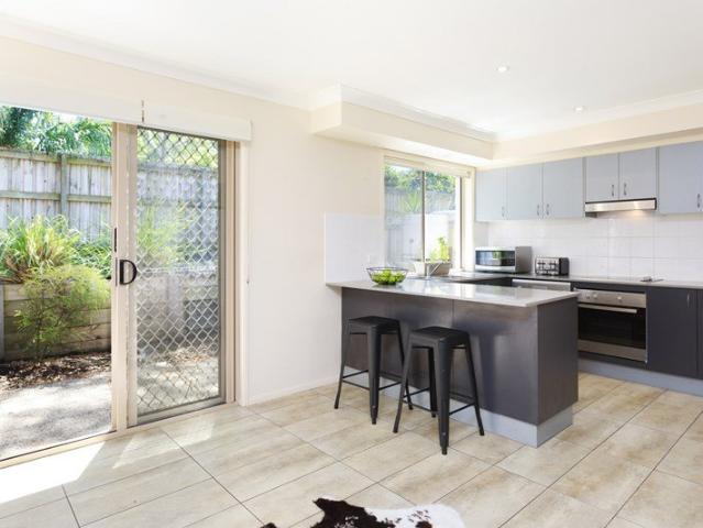 Townhouse for rent in Toombul, Queensland