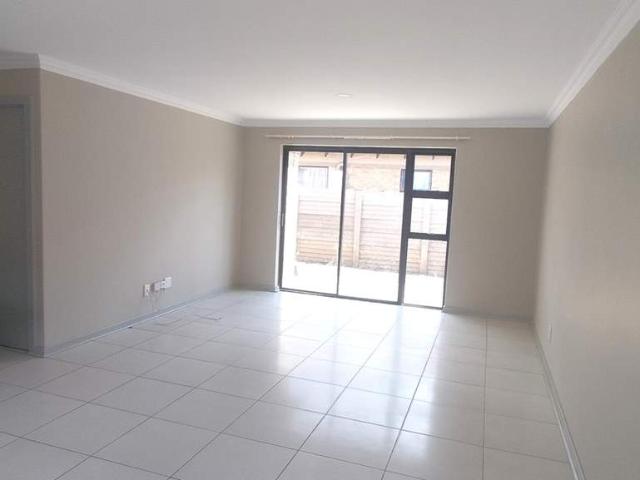 Townhouse for sale in Bloemfontein, Free State