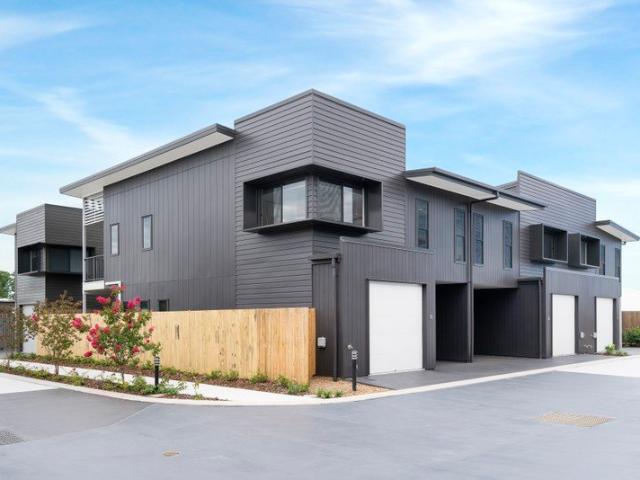 Townhouse for rent in Toombul, Queensland
