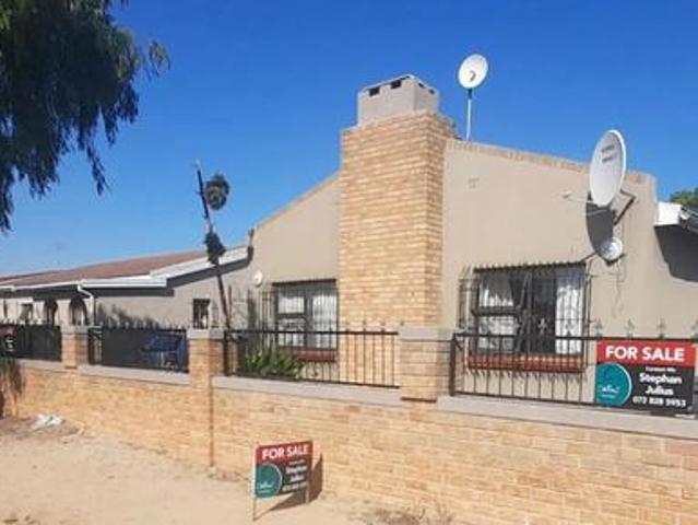 House for sale in Atlantis, Western Cape