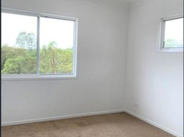 Townhouse for rent in Fernbrook, Queensland