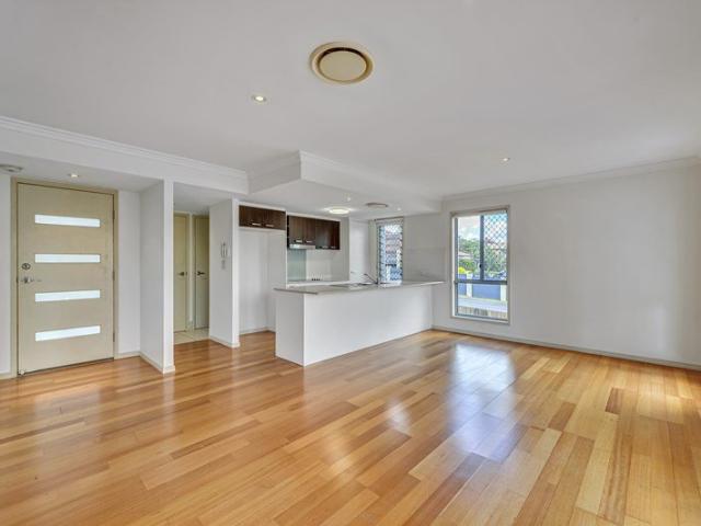 Townhouse for rent in Toombul, Queensland