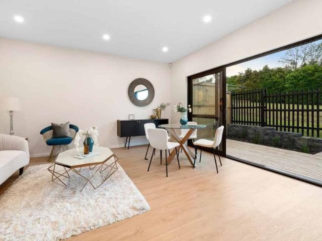 Townhouse for rent in Glendene, Henderson-Massey
