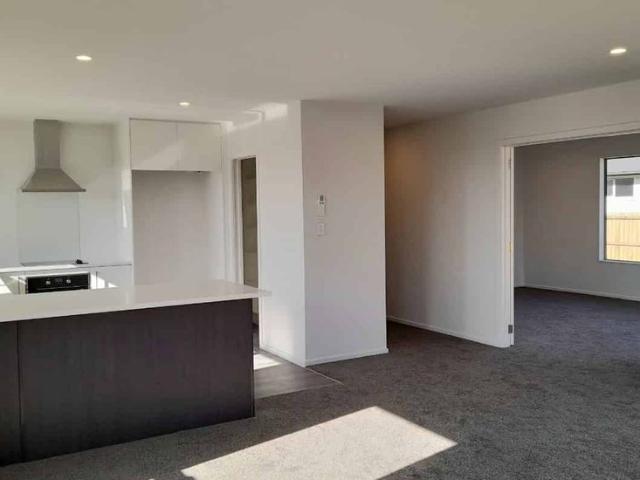House for rent in Chaslands, Canterbury