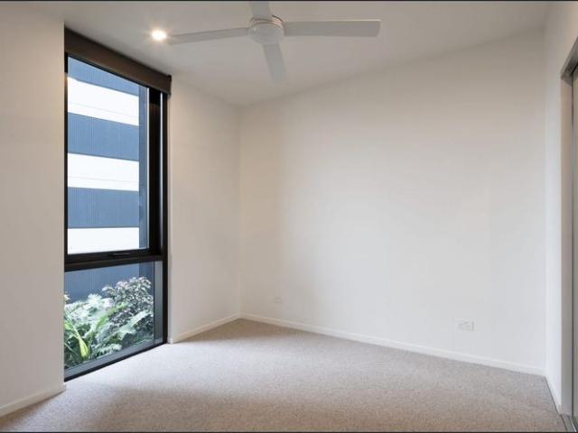 Granny Flat for rent in Toombul, Queensland