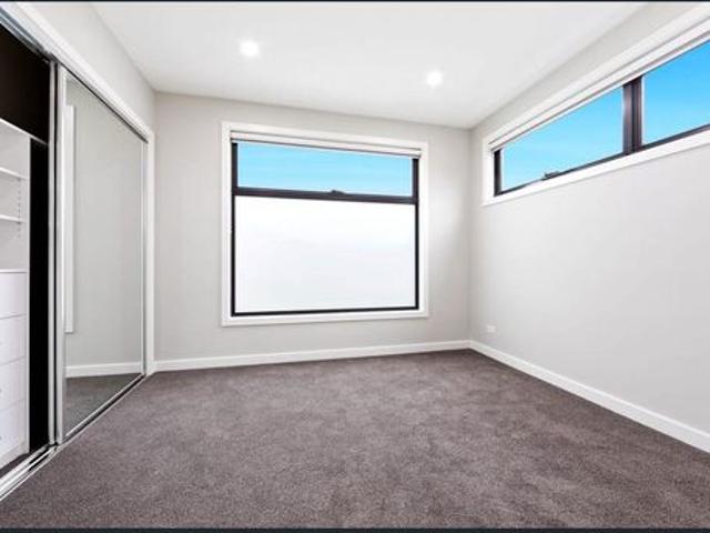 Townhouse for rent in Camerons Creek, Victoria