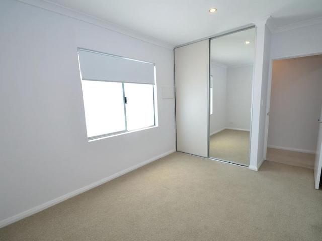 Apartment for rent in Cloverdale, Western Australia