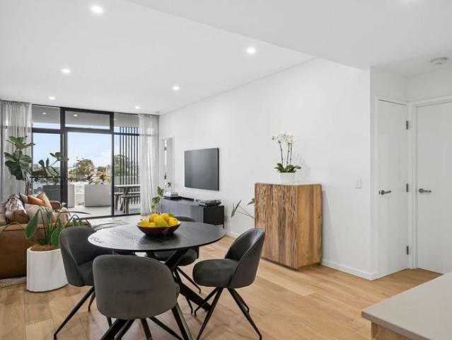 Apartment for rent in Ardross, Western Australia