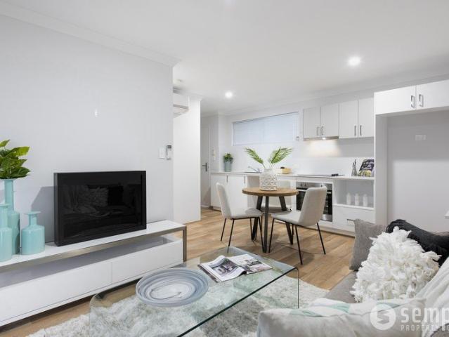 Apartment for sale in Success, Western Australia