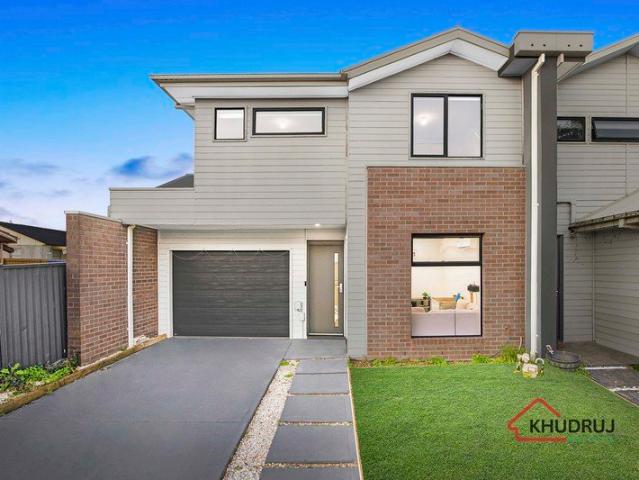 Townhouse for sale in Camerons Creek, Victoria
