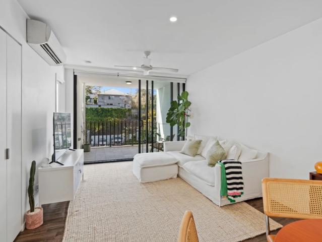 Apartment for rent in Toombul, Queensland