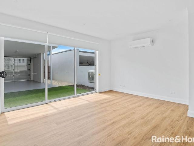 Townhouse for rent in Hobart, Tasmania