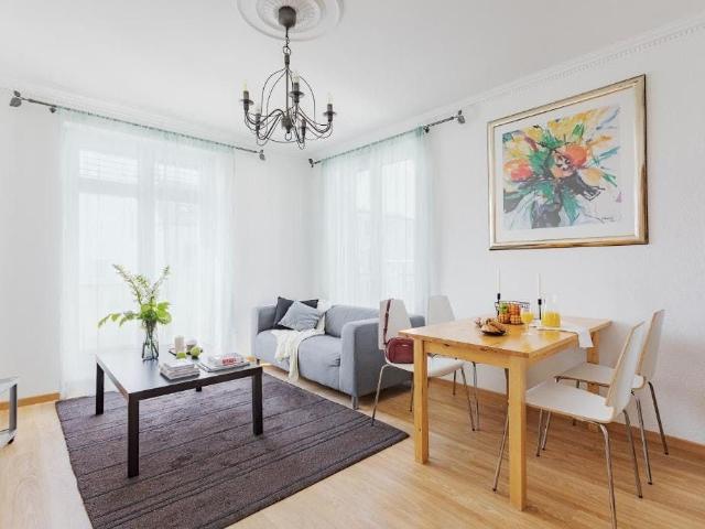 Apartment mieten in Einigen, Zürich