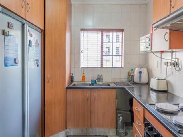 Townhouse for sale in Bedfordview, City of Ekurhuleni Metropolitan Municipality