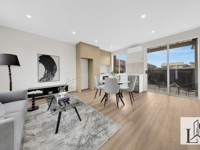 Townhouse for sale in Camerons Creek, Victoria