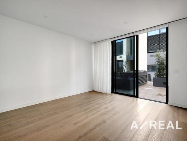 Townhouse for rent in Port Melbourne, Melbourne
