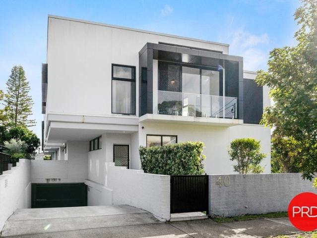 Townhouse for rent in Sydney, New South Wales