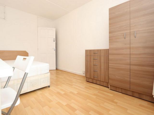 Room for rent in Kensal Town, Maida Vale
