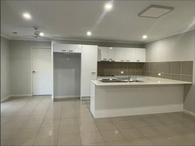 Apartment for rent in Kings Creek, Queensland