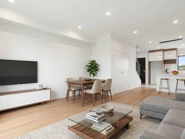 Townhouse for rent in Bellfield Estate, Papakura