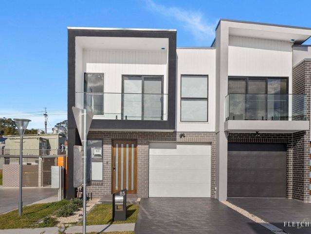Townhouse for rent in Wollongong West, New South Wales