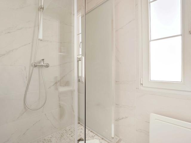 Appartement location à France métropolitaine, Suresnes