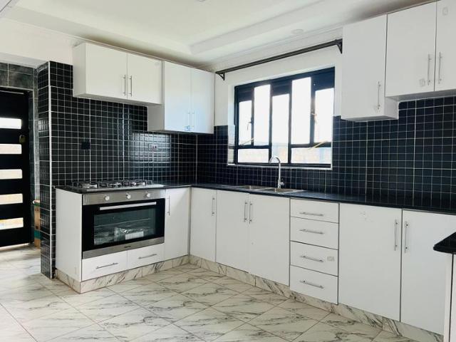 House for sale in Juja