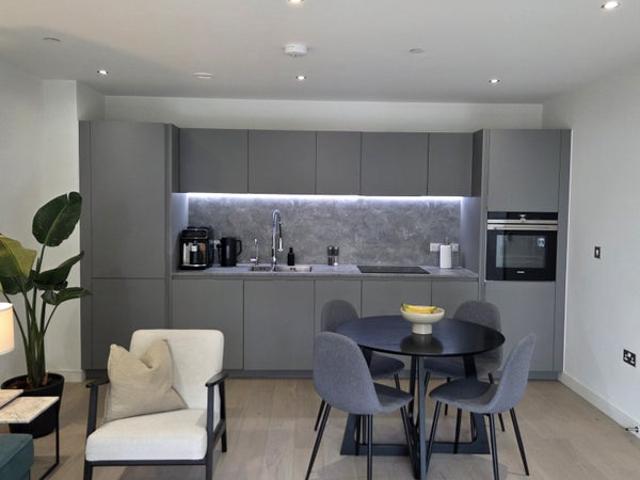Apartment for rent in Samuda Estate, Isle Of Dogs
