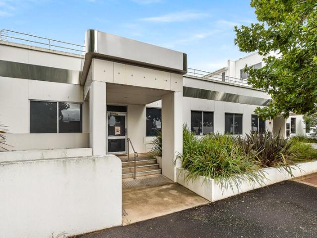 Office for rent in Orange, New South Wales