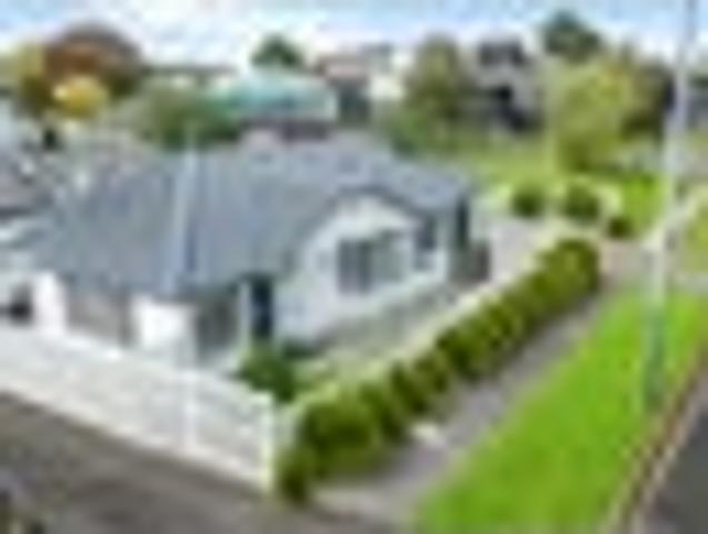 House for sale in Awhitu