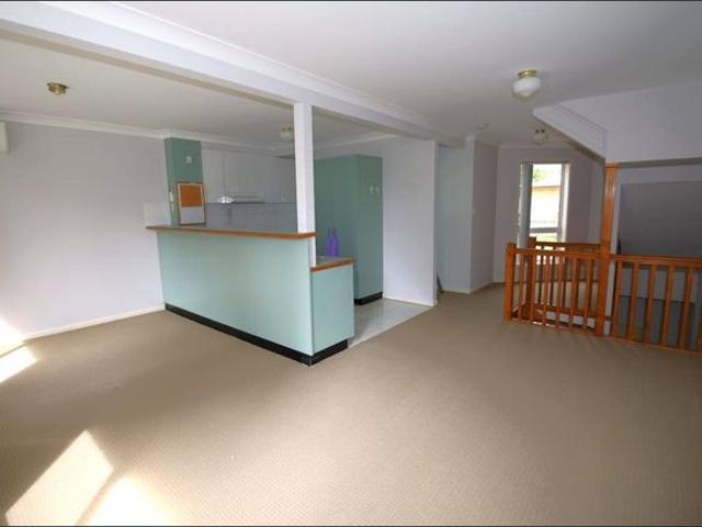 Townhouse for rent in Toombul, Queensland
