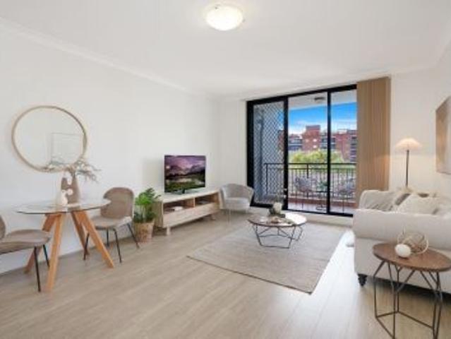 Apartment for rent in Strawberry Hills, Sydney