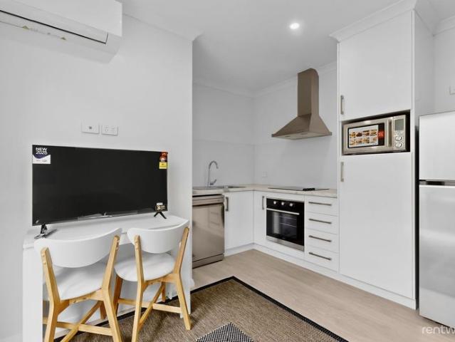 Granny Flat for rent in Rockingham, Queensland
