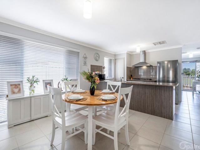 House for rent in Golden Bay, Western Australia