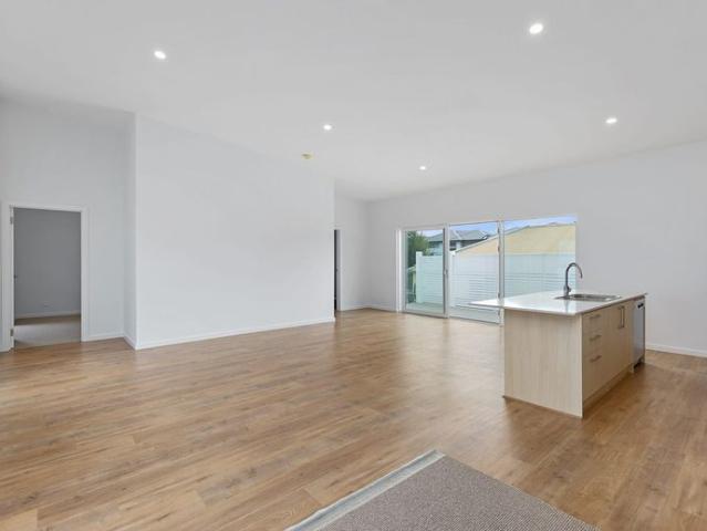Townhouse for rent in Horseshoe Creek, South Australia