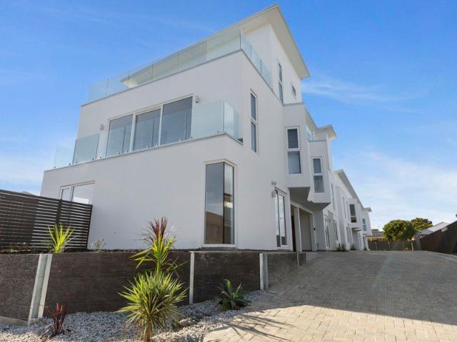 Townhouse for rent in Horseshoe Creek, South Australia