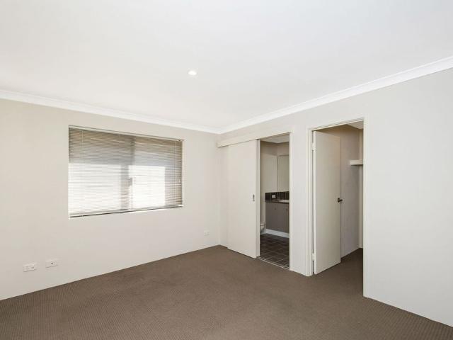 House for rent in Golden Bay, Western Australia