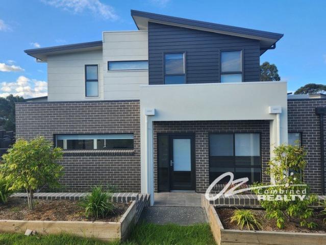 Townhouse for rent in Sanctuary Point, New South Wales