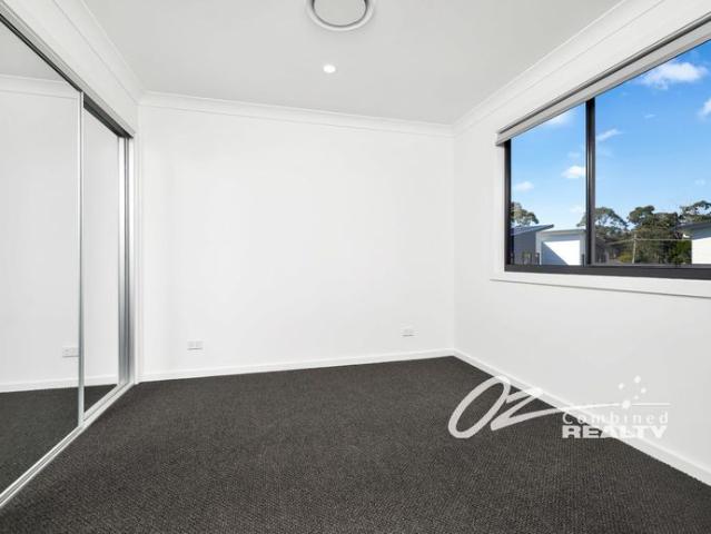 Townhouse for rent in Sanctuary Point, New South Wales