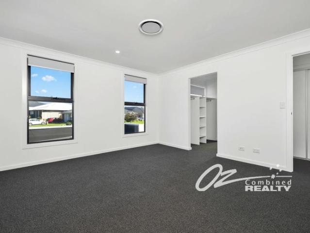Townhouse for rent in Sanctuary Point, New South Wales