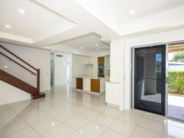 Apartment for rent in Toombul, Queensland
