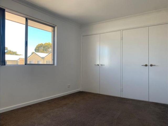 Apartment for rent in Parklands, Western Australia