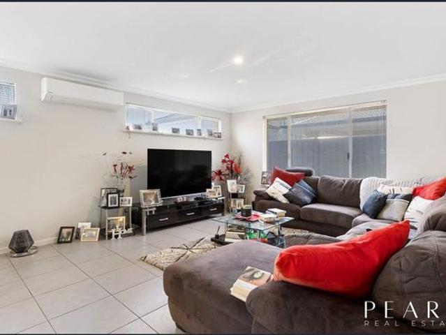 Townhouse for rent in Rockingham, Western Australia